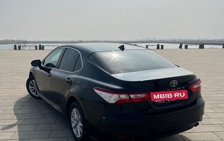 Toyota Camry, 2018 год, 2 000 000 рублей, 5 фотография