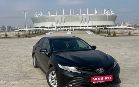 Toyota Camry, 2018 год, 2 000 000 рублей, 2 фотография