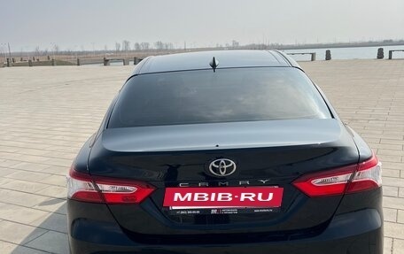 Toyota Camry, 2018 год, 2 000 000 рублей, 4 фотография