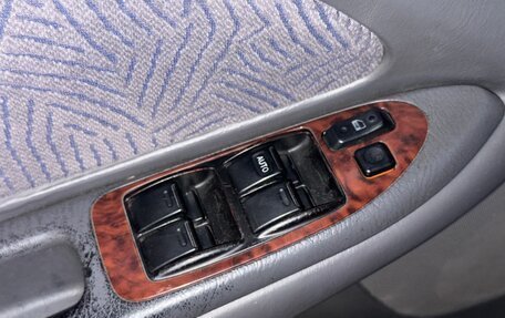 Toyota Avensis III рестайлинг, 1998 год, 160 000 рублей, 10 фотография