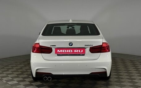 BMW 3 серия, 2017 год, 1 955 000 рублей, 8 фотография