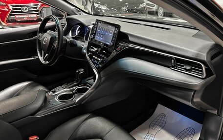 Toyota Camry, 2021 год, 2 807 000 рублей, 17 фотография