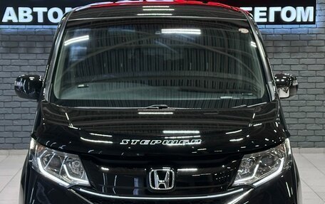 Honda Stepwgn IV, 2015 год, 1 947 000 рублей, 3 фотография