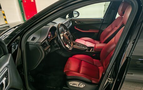 Porsche Macan I рестайлинг, 2018 год, 3 700 000 рублей, 5 фотография