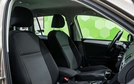 Volkswagen Tiguan II, 2021 год, 2 590 000 рублей, 11 фотография