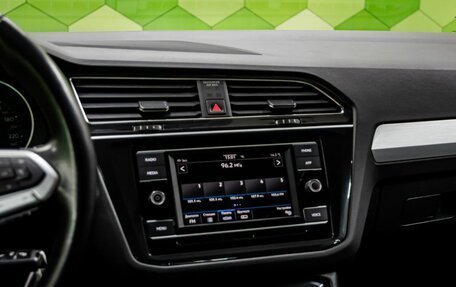 Volkswagen Tiguan II, 2021 год, 2 590 000 рублей, 17 фотография