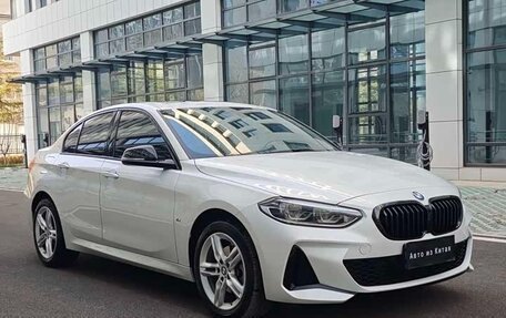 BMW 1 серия, 2022 год, 1 900 000 рублей, 1 фотография