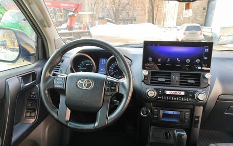 Toyota Land Cruiser Prado 150 рестайлинг 2, 2011 год, 2 800 000 рублей, 14 фотография