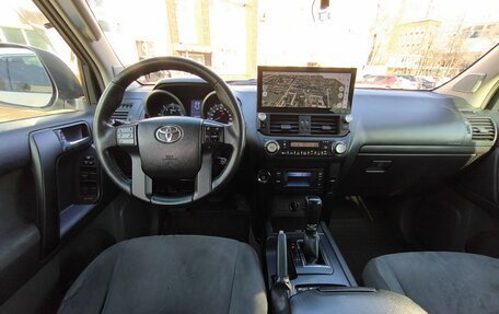 Toyota Land Cruiser Prado 150 рестайлинг 2, 2011 год, 2 800 000 рублей, 15 фотография