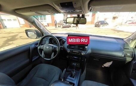 Toyota Land Cruiser Prado 150 рестайлинг 2, 2011 год, 2 800 000 рублей, 16 фотография