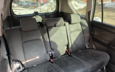 Toyota Land Cruiser Prado 150 рестайлинг 2, 2011 год, 2 800 000 рублей, 27 фотография