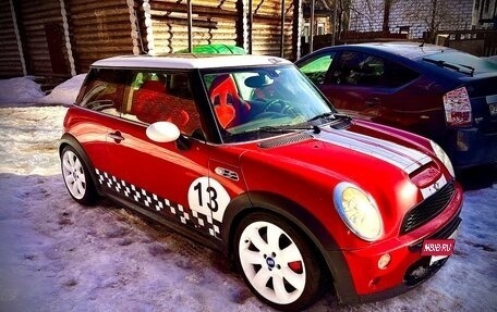 MINI Hatch, 2004 год, 999 000 рублей, 2 фотография