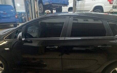 Opel Astra J, 2012 год, 530 000 рублей, 11 фотография