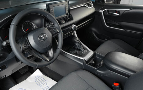 Toyota RAV4, 2019 год, 2 499 000 рублей, 8 фотография