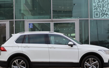 Volkswagen Tiguan II, 2021 год, 3 280 000 рублей, 4 фотография