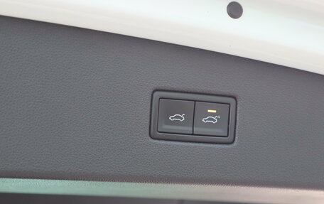 Volkswagen Tiguan II, 2021 год, 3 280 000 рублей, 18 фотография