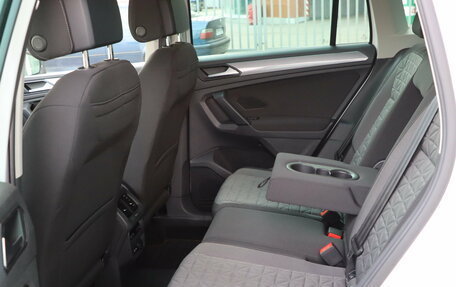 Volkswagen Tiguan II, 2021 год, 3 280 000 рублей, 19 фотография