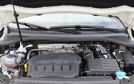 Volkswagen Tiguan II, 2021 год, 3 280 000 рублей, 21 фотография