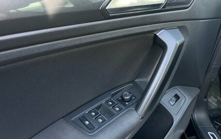 Volkswagen Tiguan II, 2017 год, 1 879 000 рублей, 7 фотография