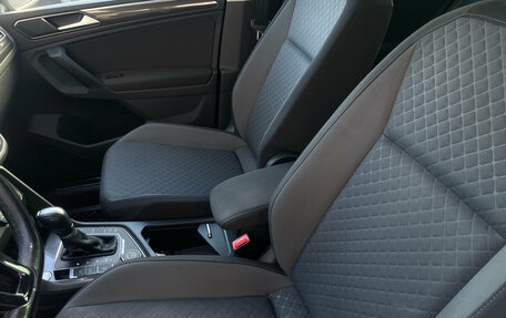 Volkswagen Tiguan II, 2017 год, 1 879 000 рублей, 11 фотография