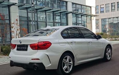 BMW 1 серия, 2022 год, 1 900 000 рублей, 4 фотография