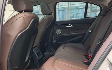 BMW 1 серия, 2022 год, 1 900 000 рублей, 19 фотография