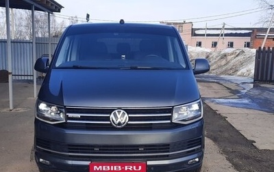 Volkswagen Caravelle T6 рестайлинг, 2017 год, 3 300 000 рублей, 1 фотография