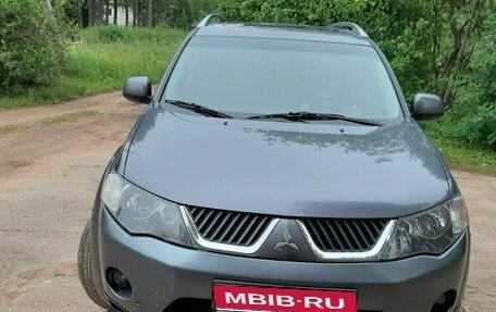 Mitsubishi Outlander III рестайлинг 3, 2008 год, 1 050 000 рублей, 1 фотография