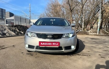 KIA Cerato III, 2010 год, 700 000 рублей, 1 фотография