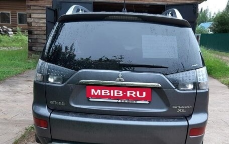 Mitsubishi Outlander III рестайлинг 3, 2008 год, 1 050 000 рублей, 2 фотография
