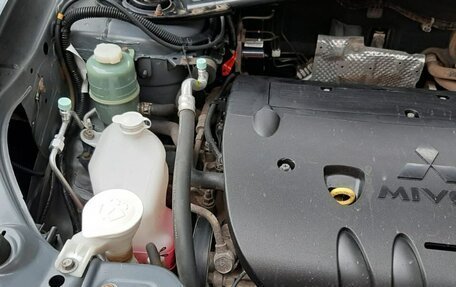 Mitsubishi Outlander III рестайлинг 3, 2008 год, 1 050 000 рублей, 13 фотография