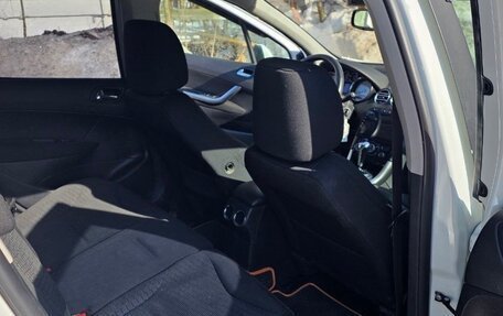 Peugeot 308 II, 2011 год, 775 000 рублей, 15 фотография