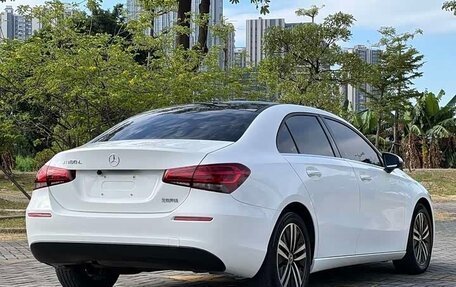 Mercedes-Benz A-Класс, 2023 год, 2 280 000 рублей, 5 фотография