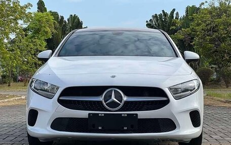 Mercedes-Benz A-Класс, 2023 год, 2 280 000 рублей, 2 фотография