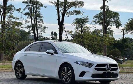 Mercedes-Benz A-Класс, 2023 год, 2 280 000 рублей, 3 фотография