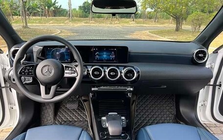 Mercedes-Benz A-Класс, 2023 год, 2 280 000 рублей, 20 фотография