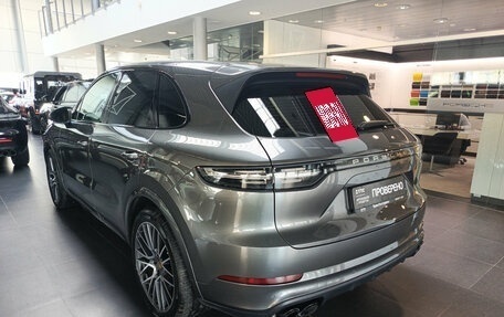 Porsche Cayenne III, 2021 год, 10 700 000 рублей, 7 фотография