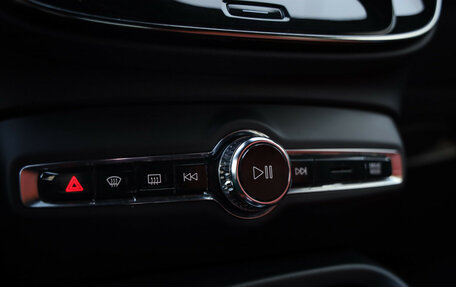 Volvo XC40 I, 2019 год, 2 399 000 рублей, 17 фотография