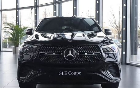 Mercedes-Benz GLE, 2026 год, 14 500 000 рублей, 2 фотография