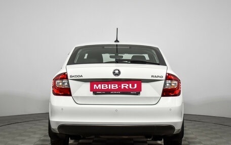 Skoda Rapid I, 2018 год, 1 240 000 рублей, 6 фотография