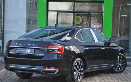 Skoda Superb III рестайлинг, 2025 год, 3 550 000 рублей, 6 фотография