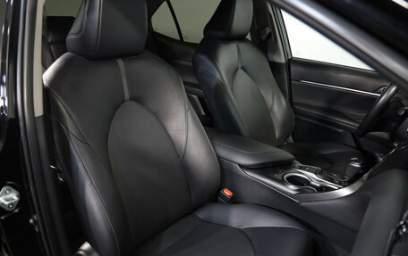 Toyota Camry, 2021 год, 3 289 000 рублей, 25 фотография