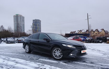 Toyota Camry, 2019 год, 2 365 000 рублей, 2 фотография