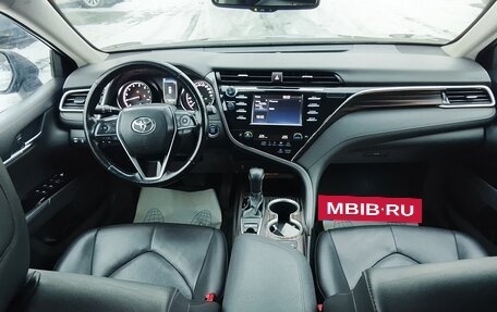 Toyota Camry, 2019 год, 2 365 000 рублей, 12 фотография