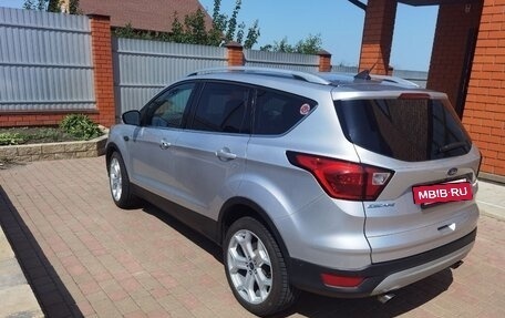 Ford Escape III, 2019 год, 2 200 000 рублей, 2 фотография