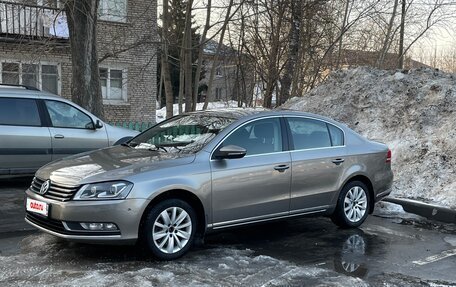 Volkswagen Passat B7, 2012 год, 900 000 рублей, 2 фотография