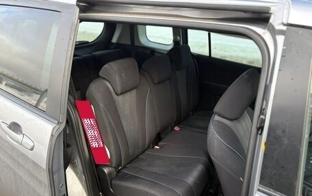 Mazda 5 II, 2010 год, 700 000 рублей, 12 фотография