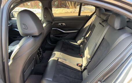 BMW 3 серия, 2020 год, 4 400 000 рублей, 17 фотография