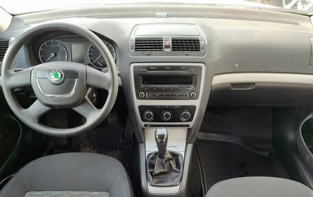 Skoda Octavia, 2011 год, 689 000 рублей, 10 фотография