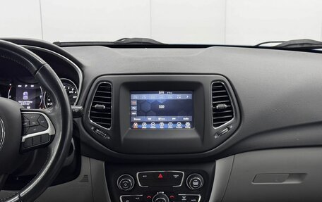 Jeep Compass II, 2019 год, 2 080 000 рублей, 16 фотография